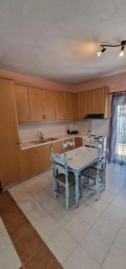 Polychrono Home Lazidis اليونان