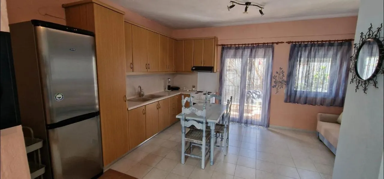 Polychrono Home Lazidis اليونان